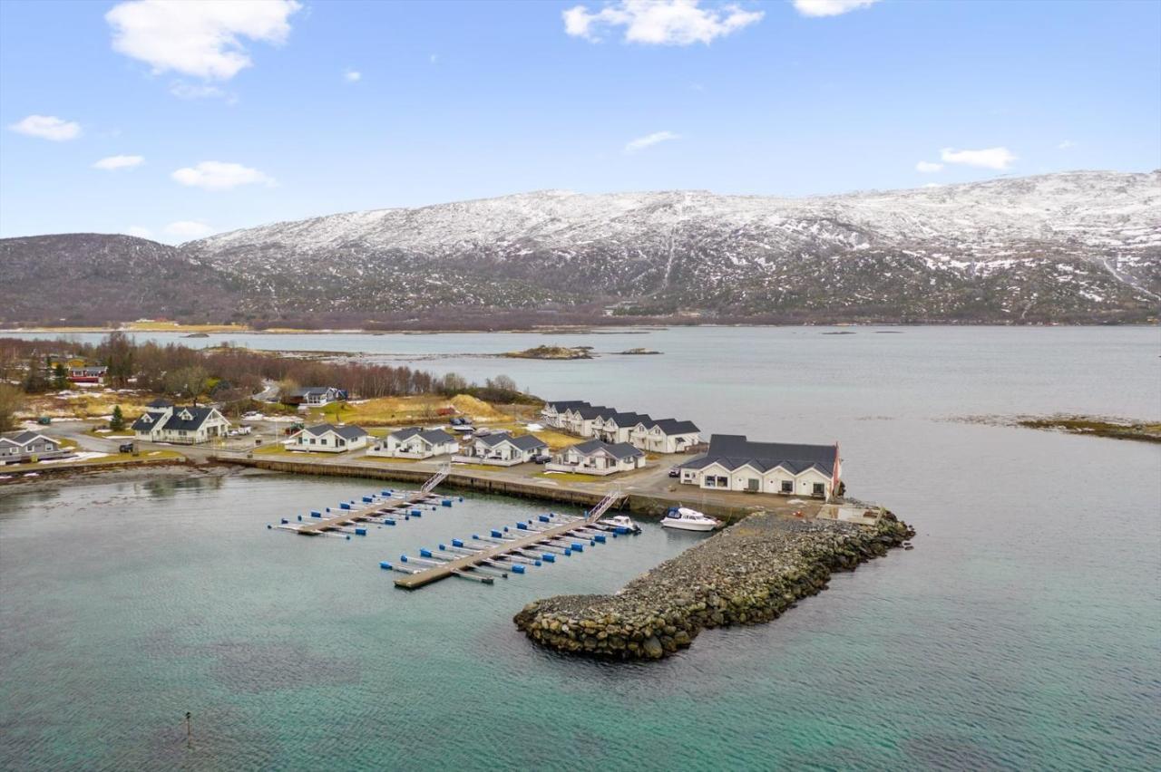 Idyllisk Sjohus Pa Naurstad Bodø Eksteriør billede